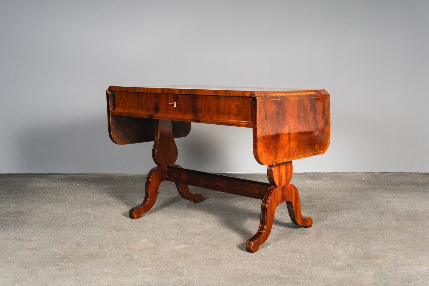 Originaler Biedermeier Schreibtisch, erste Hälfte des 19.Jahrhunderts - Tisch Desk Büro Mahagoni Stuhl Alt Antik MÖBLINGER