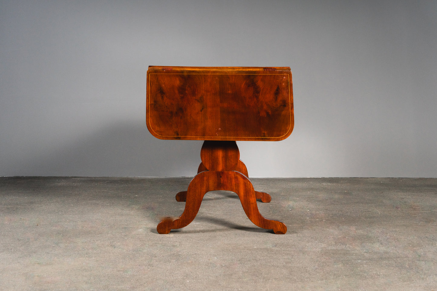 Originaler Biedermeier Schreibtisch, erste Hälfte des 19.Jahrhunderts - Tisch Desk Büro Mahagoni Stuhl Alt Antik MÖBLINGER