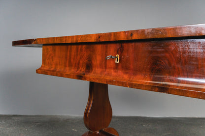 Originaler Biedermeier Schreibtisch, erste Hälfte des 19.Jahrhunderts - Tisch Desk Büro Mahagoni Stuhl Alt Antik MÖBLINGER