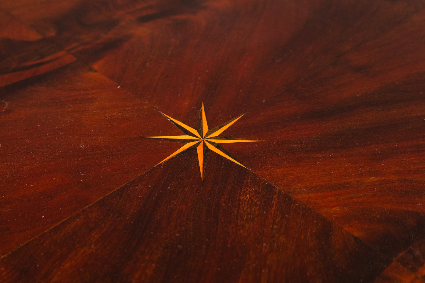 Originaler Biedermeier Schreibtisch, erste Hälfte des 19.Jahrhunderts - Tisch Desk Büro Mahagoni Stuhl Alt Antik MÖBLINGER