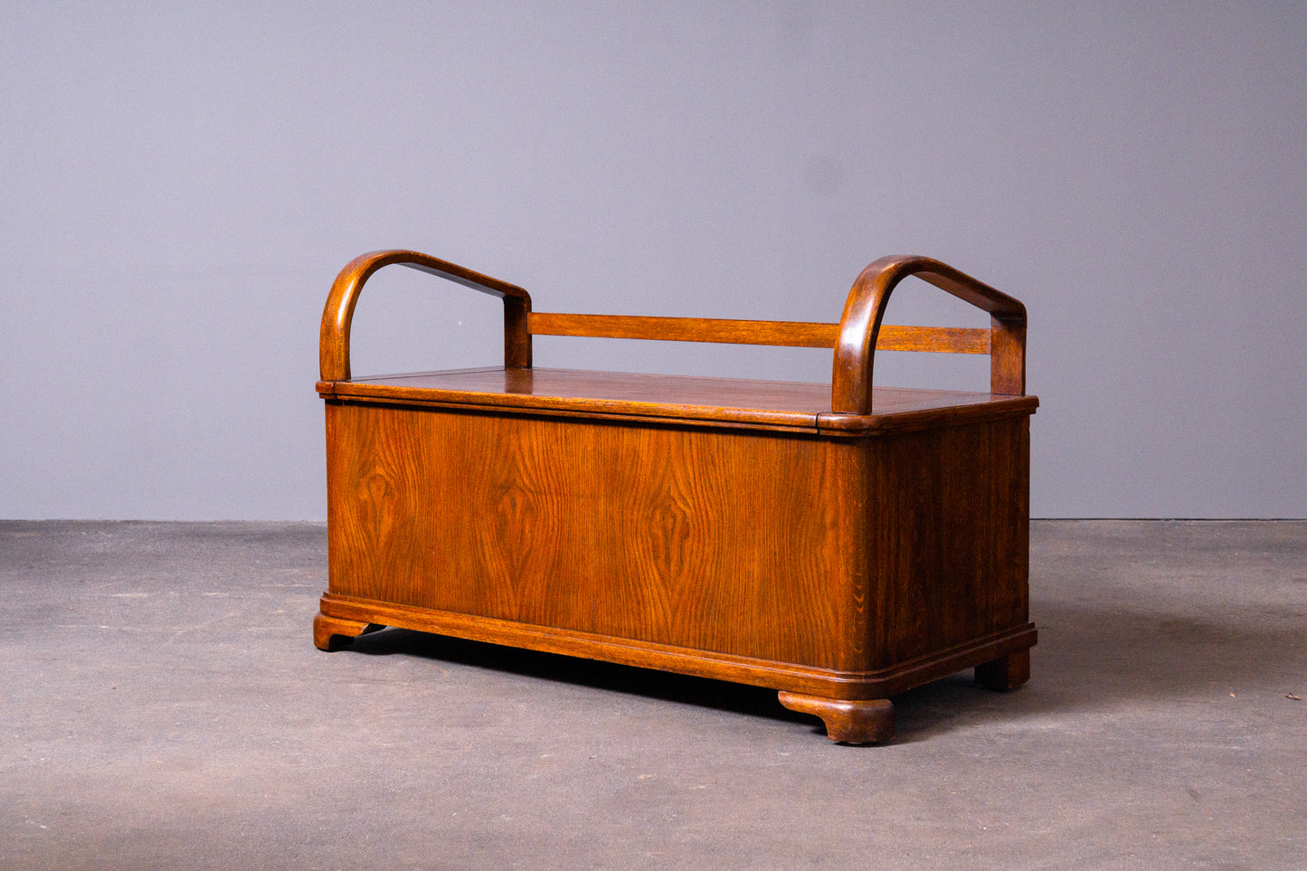 Seltene Art Déco Truhenbank