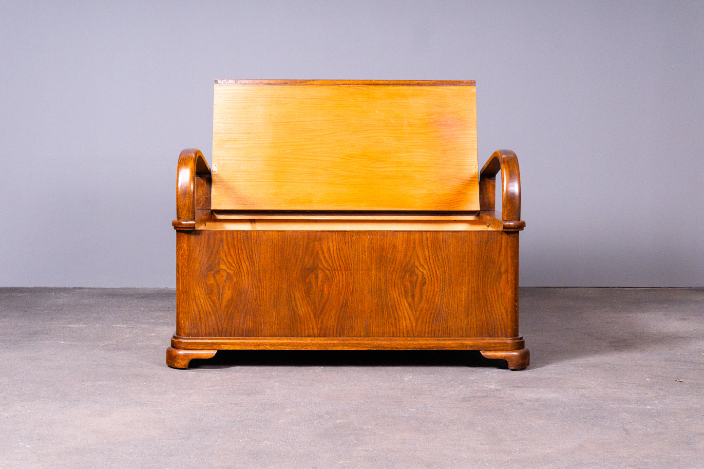 Seltene Art Déco Truhenbank