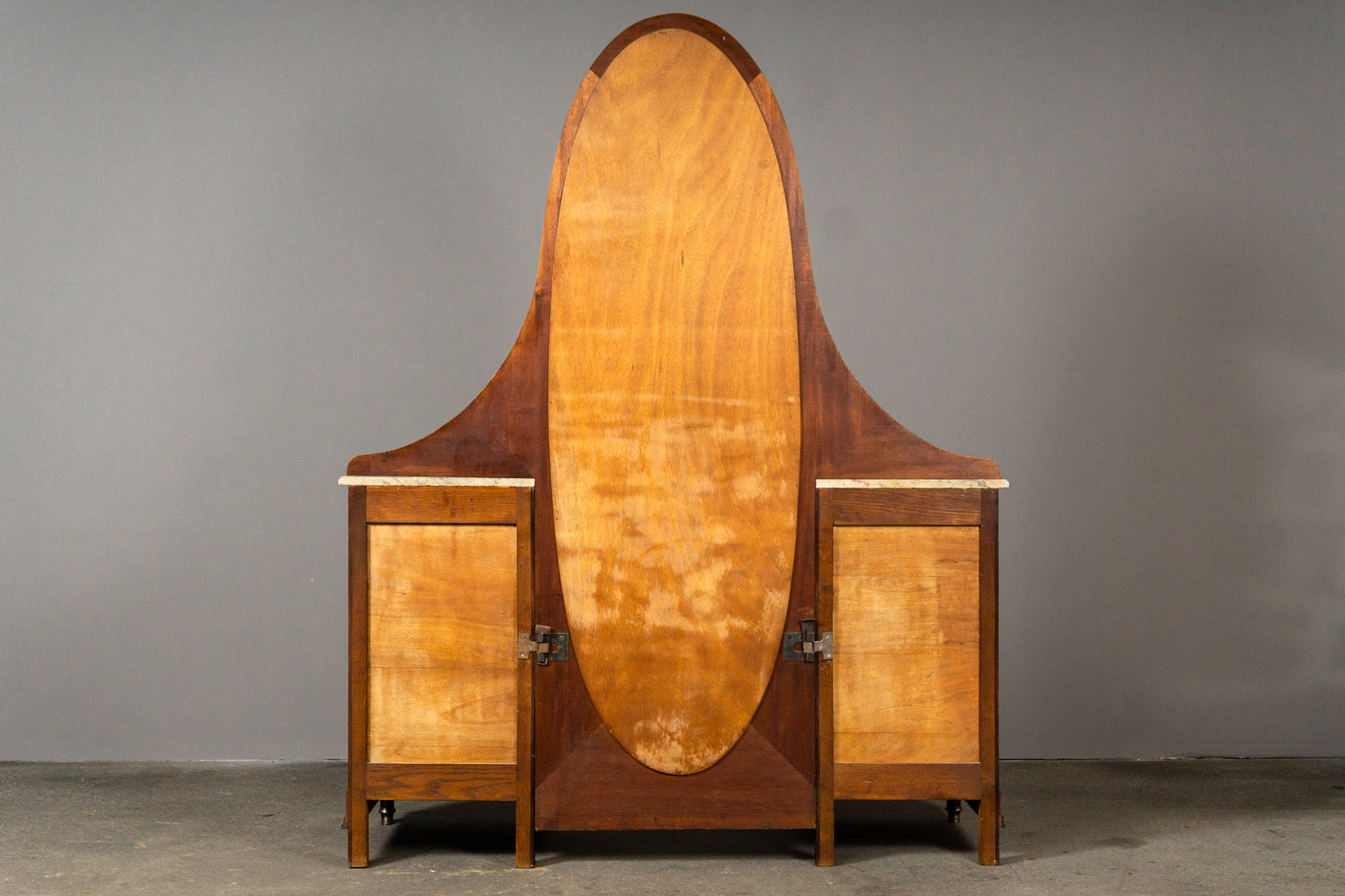 Französische Spiegelkommode