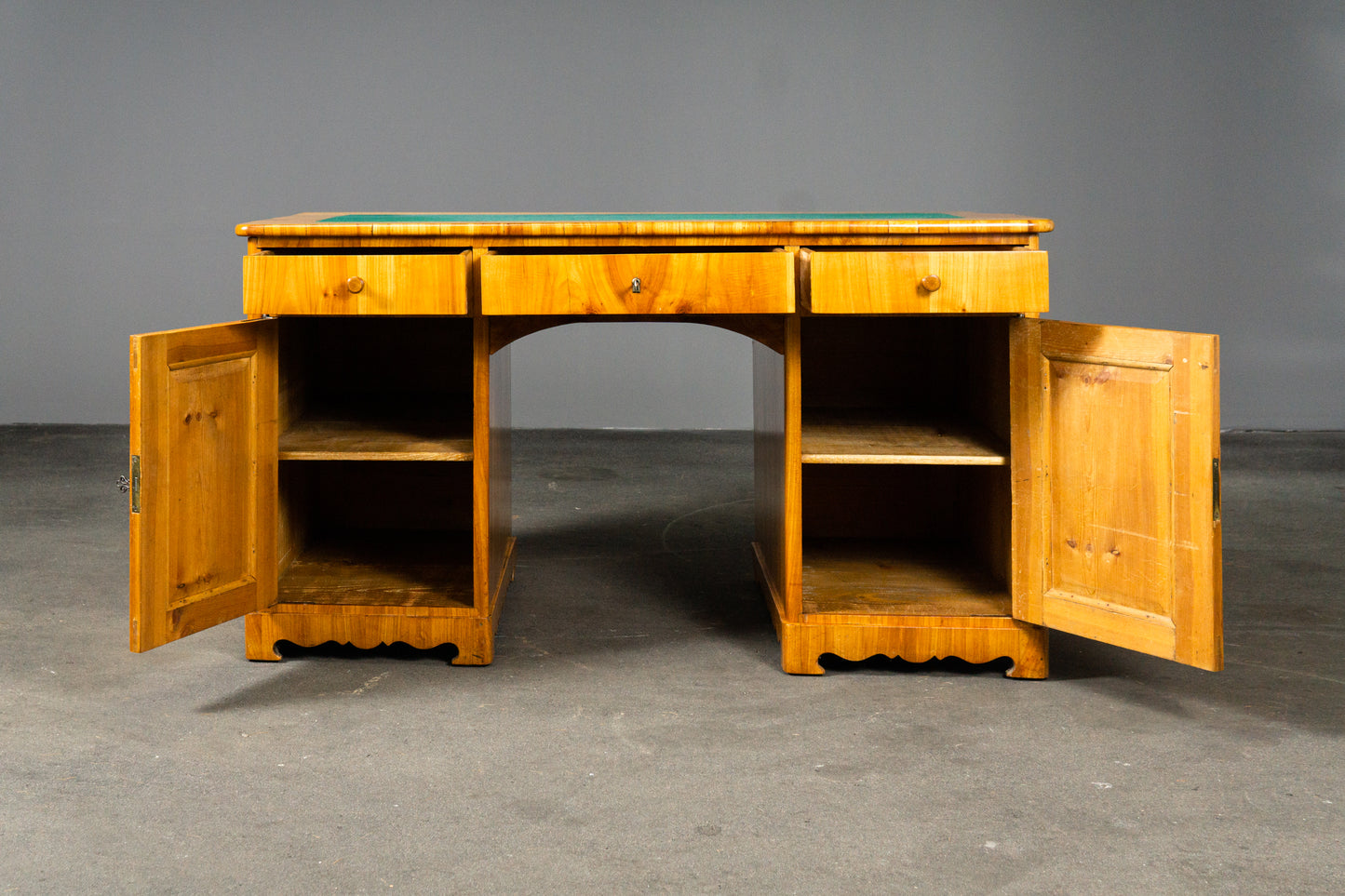 Eleganter Biedermeier Schreibtisch