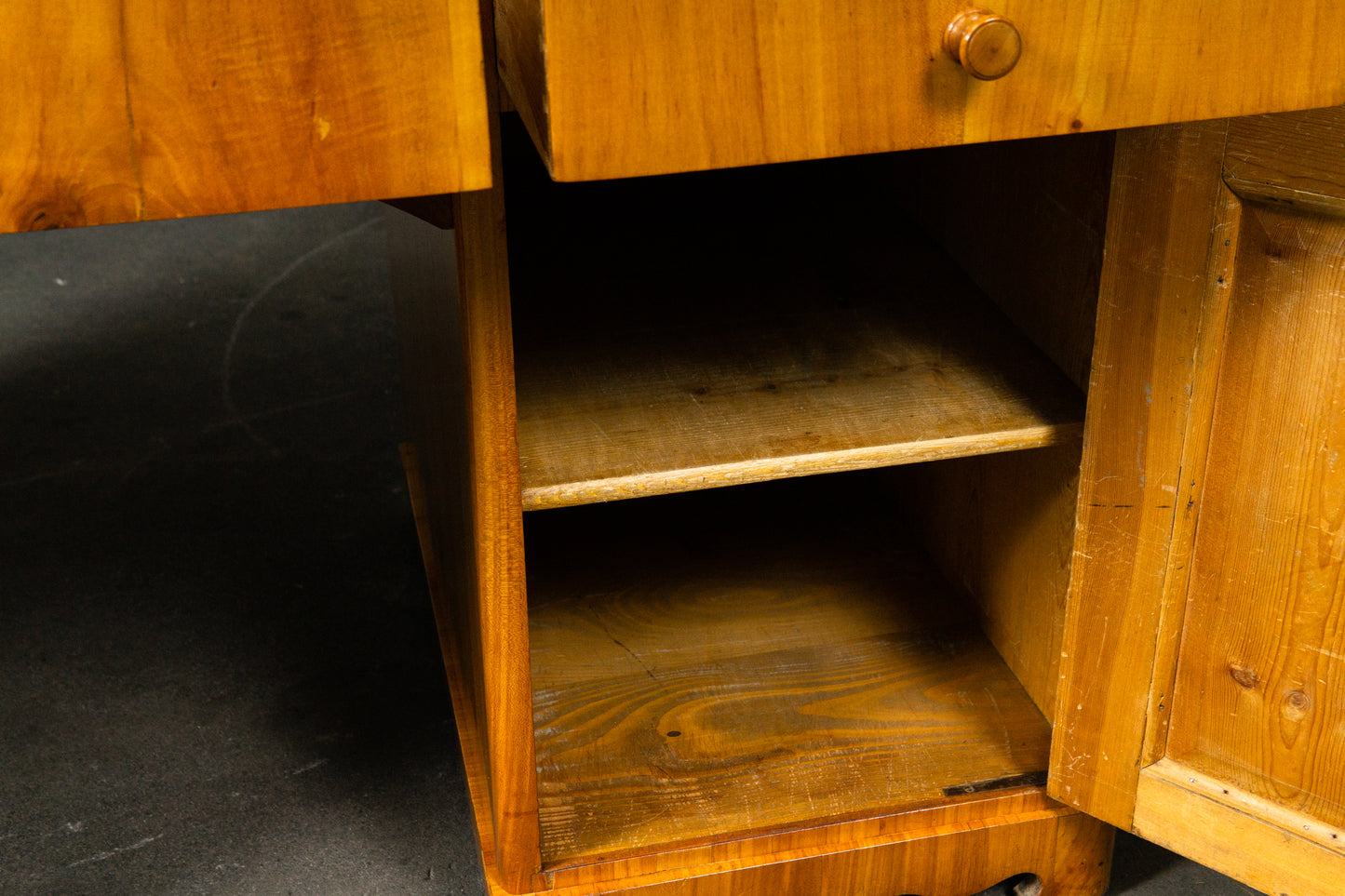 Eleganter Biedermeier Schreibtisch