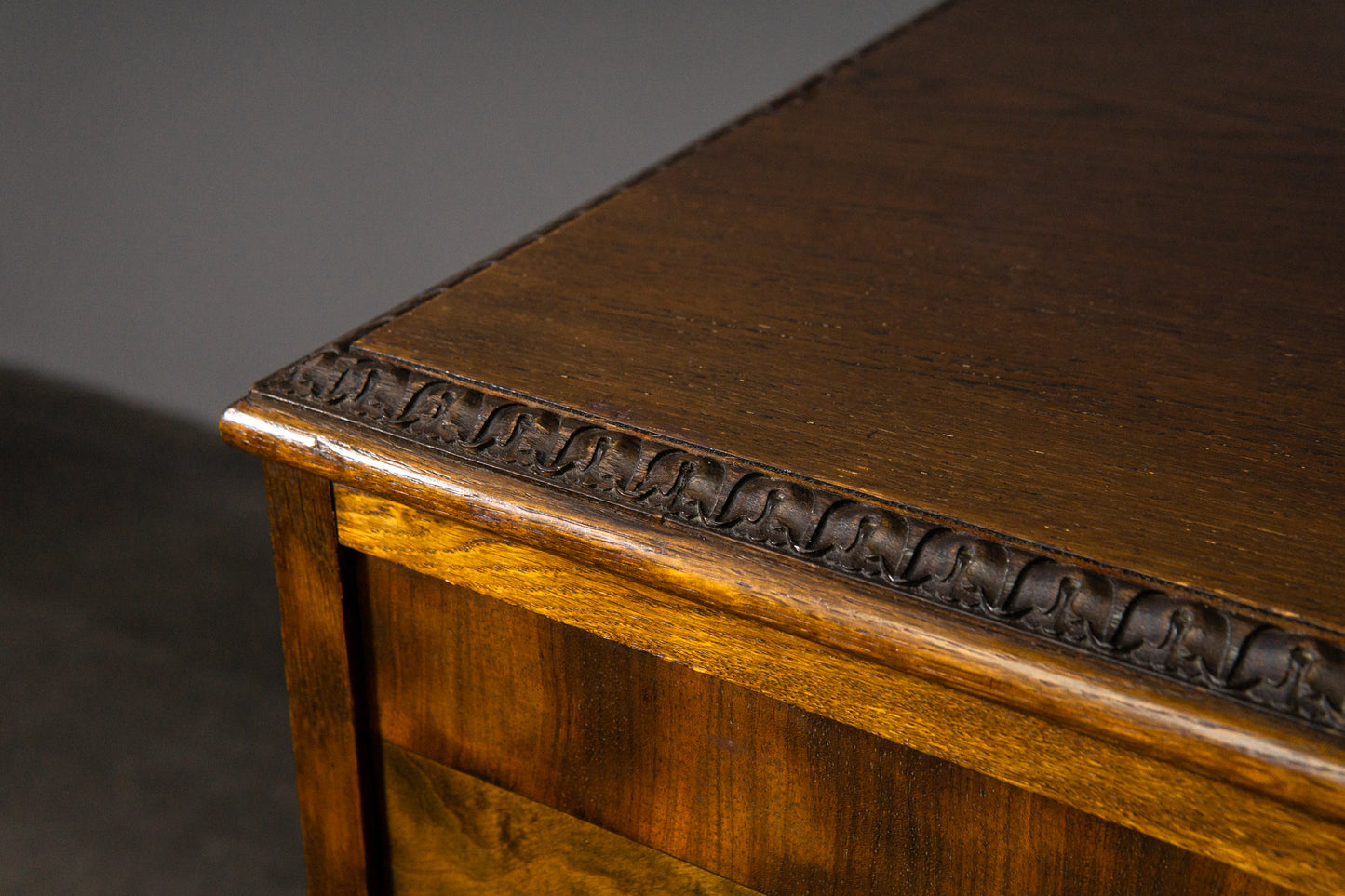 Außergewöhnliches Jugendstil Highboard