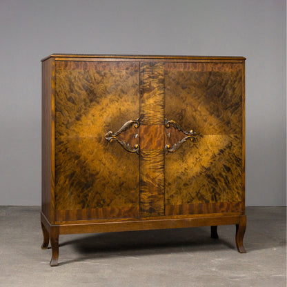 Außergewöhnliches Jugendstil Highboard