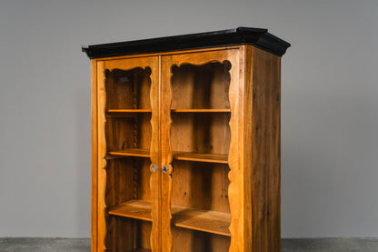 Elegante kleine Vintage Biedermeier Vitrine, zweite Hälfte des 19.Jahrhunderts - Schrank Regal Kommode Bücherschrank Antik Alt MÖBLINGER