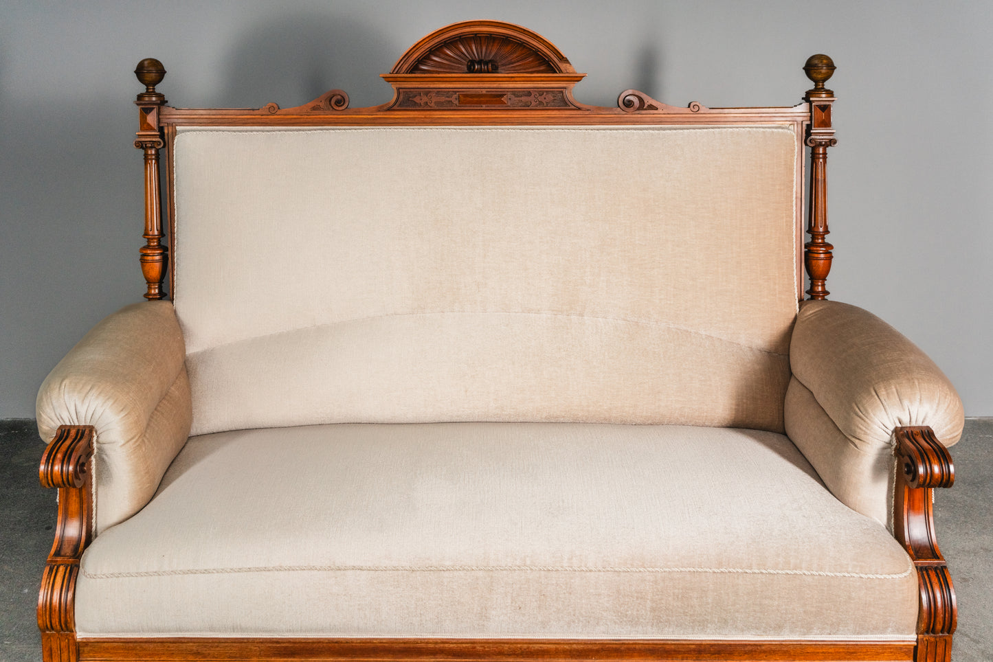 Klassisches gemütliches Gründerzeit Sofa, zweite Hälfte des 19.Jahrhunderts - Antik Couch Sessel Alt MÖBLINGER