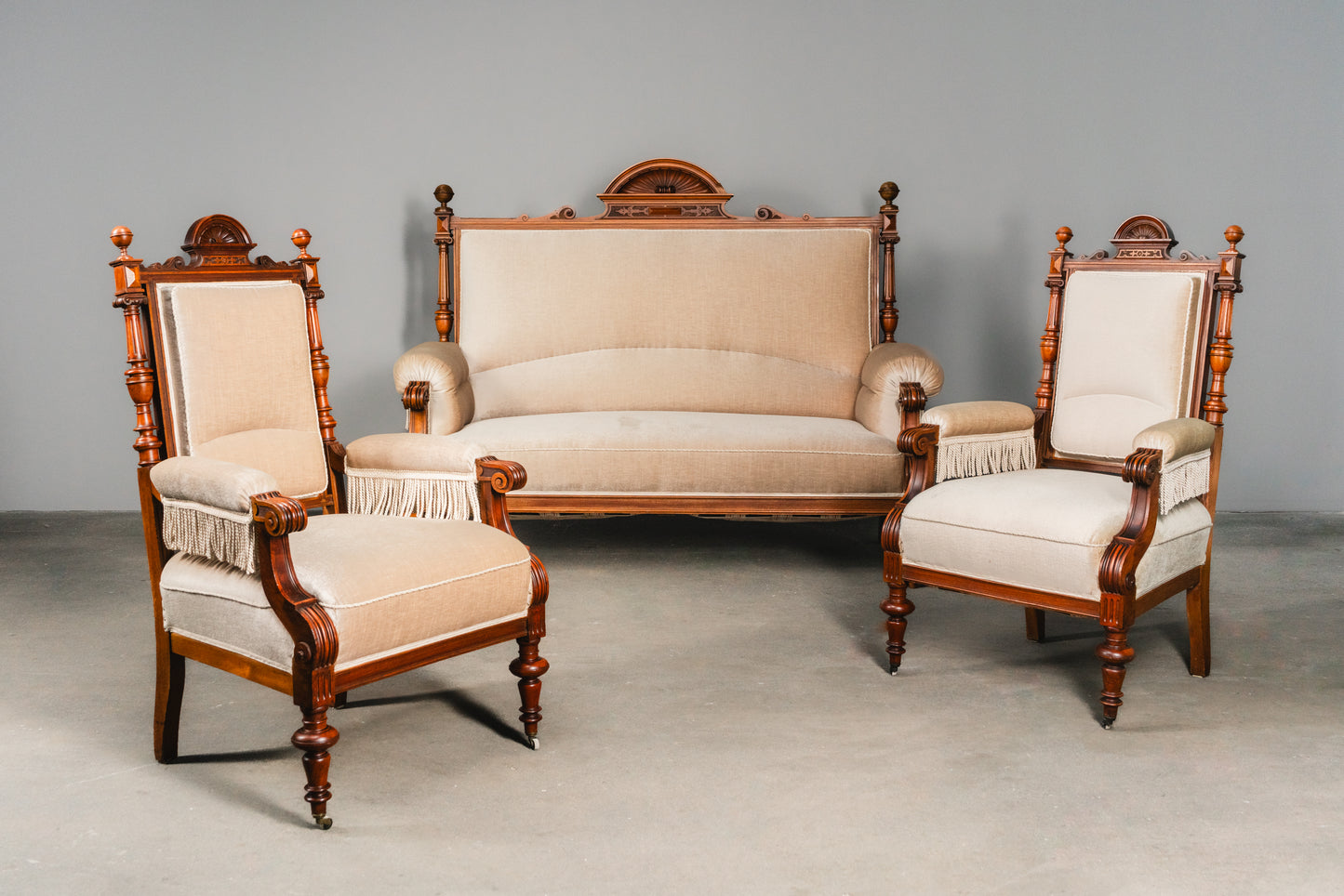 Klassisches gemütliches Gründerzeit Sofa, zweite Hälfte des 19.Jahrhunderts - Antik Couch Sessel Alt MÖBLINGER