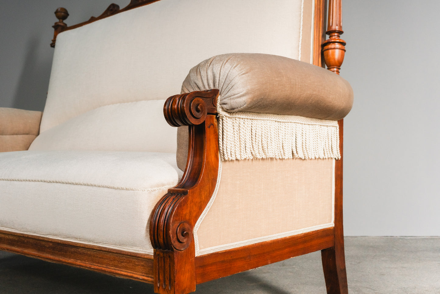 Klassisches gemütliches Gründerzeit Sofa, zweite Hälfte des 19.Jahrhunderts - Antik Couch Sessel Alt MÖBLINGER