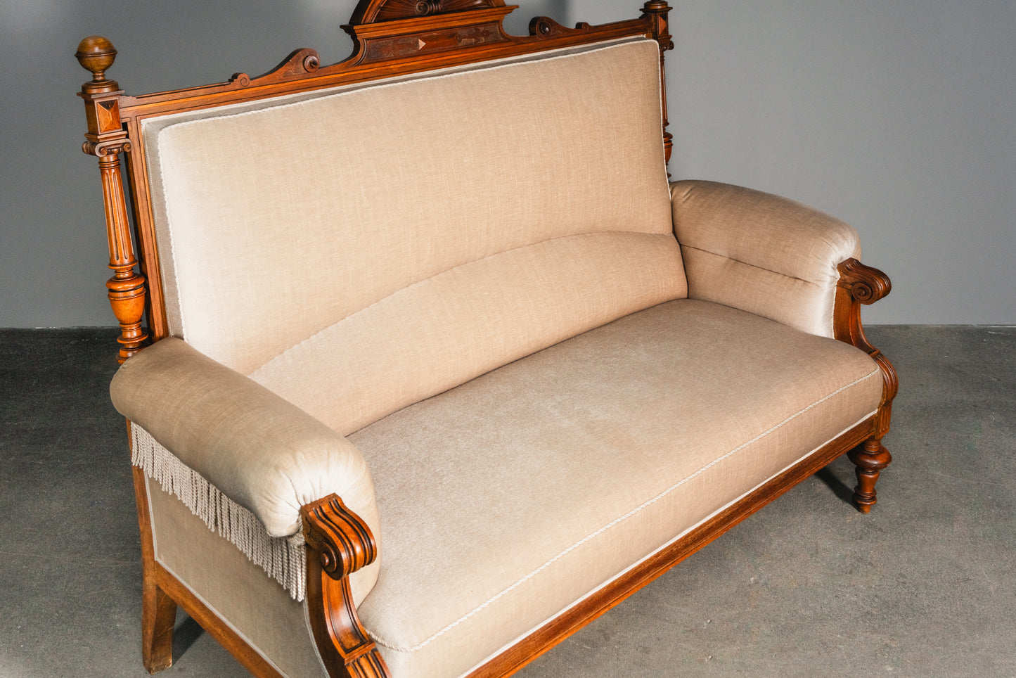 Klassisches gemütliches Gründerzeit Sofa, zweite Hälfte des 19.Jahrhunderts - Antik Couch Sessel Alt MÖBLINGER