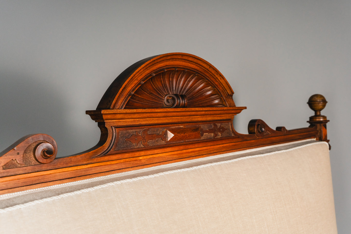 Klassisches gemütliches Gründerzeit Sofa, zweite Hälfte des 19.Jahrhunderts - Antik Couch Sessel Alt MÖBLINGER