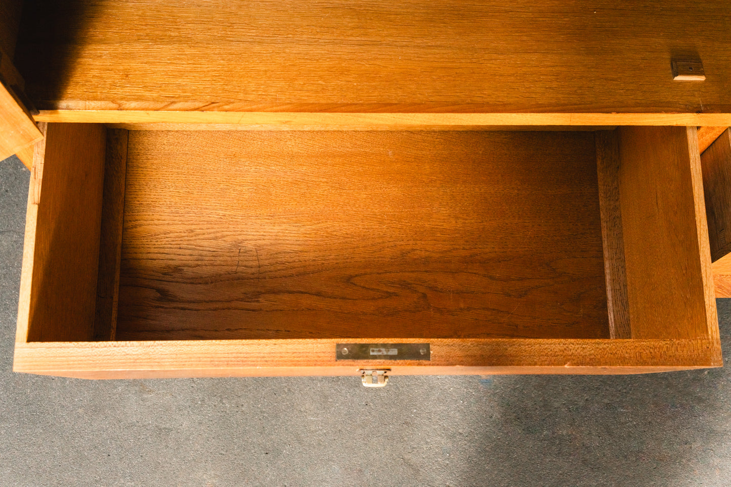 Eleganter Jugendstil Bücherschrank, Anfang des 20.Jahrhunderts - Schrank Vitrine Kommode Regal Alt Antik MÖBLINGER