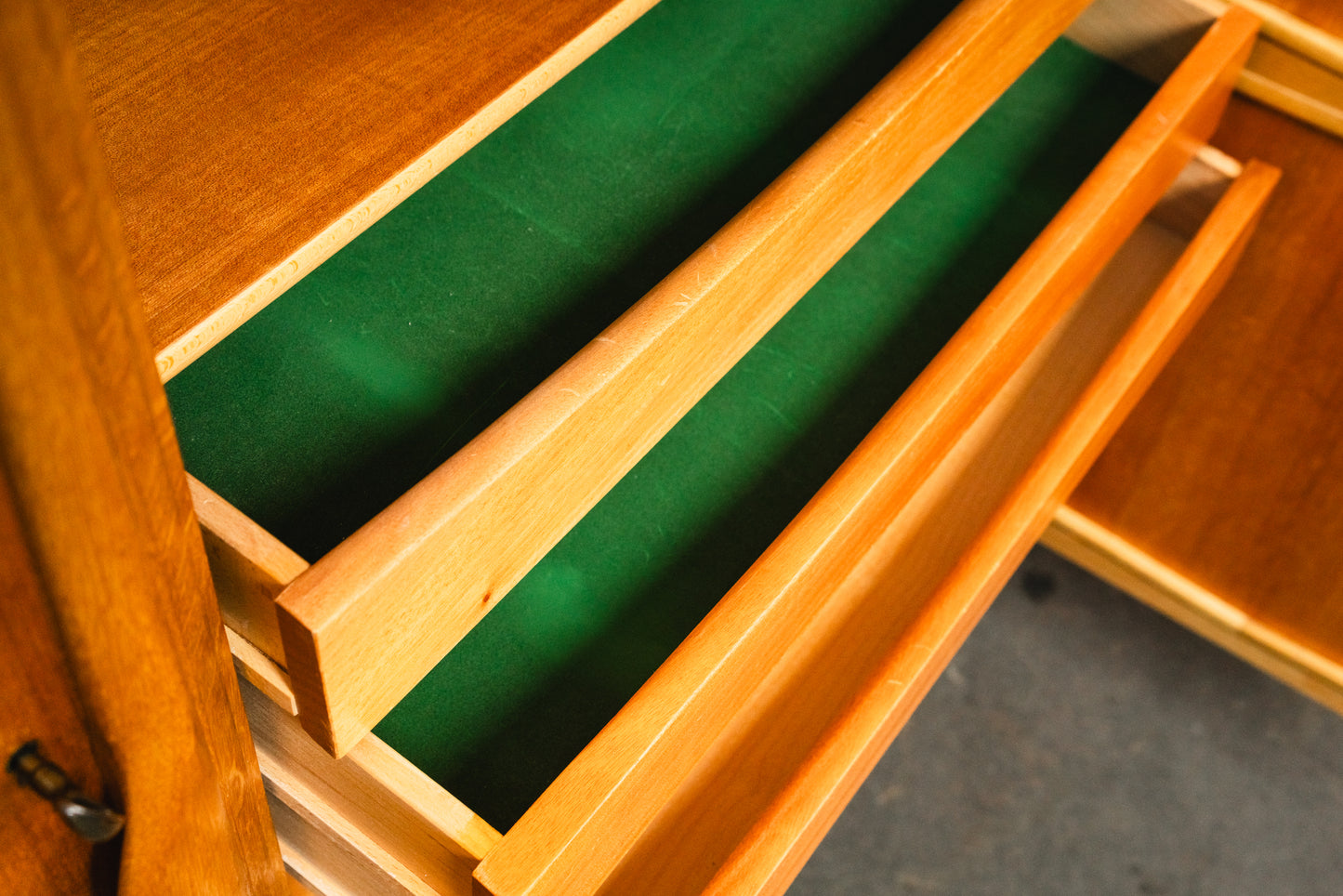 Wunderschönes Mid-Century Sideboard, Mitte des 20.Jahrhunderts -  Highboard Schrank Kommode Regal Alt Vintage MÖBLINGER