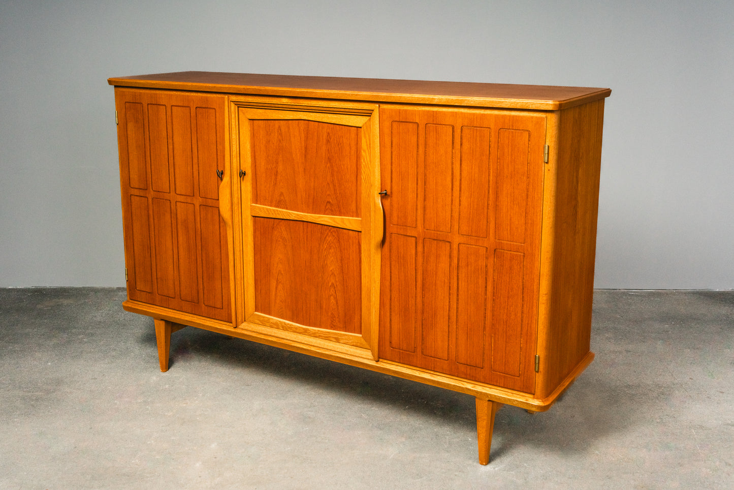 Wunderschönes Mid-Century Sideboard, Mitte des 20.Jahrhunderts -  Highboard Schrank Kommode Regal Alt Vintage MÖBLINGER