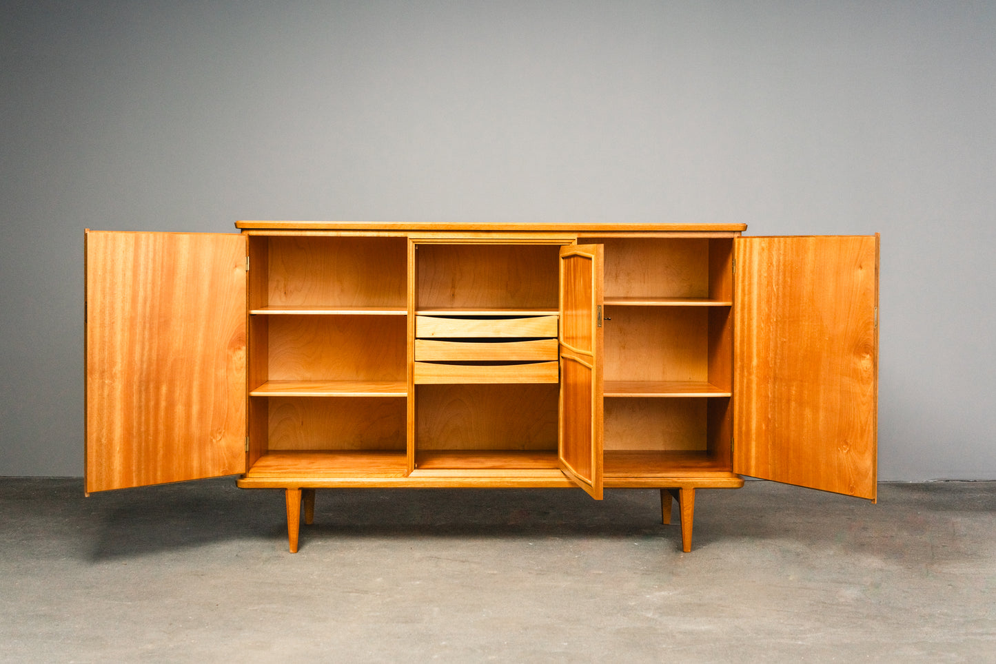 Wunderschönes Mid-Century Sideboard, Mitte des 20.Jahrhunderts -  Highboard Schrank Kommode Regal Alt Vintage MÖBLINGER