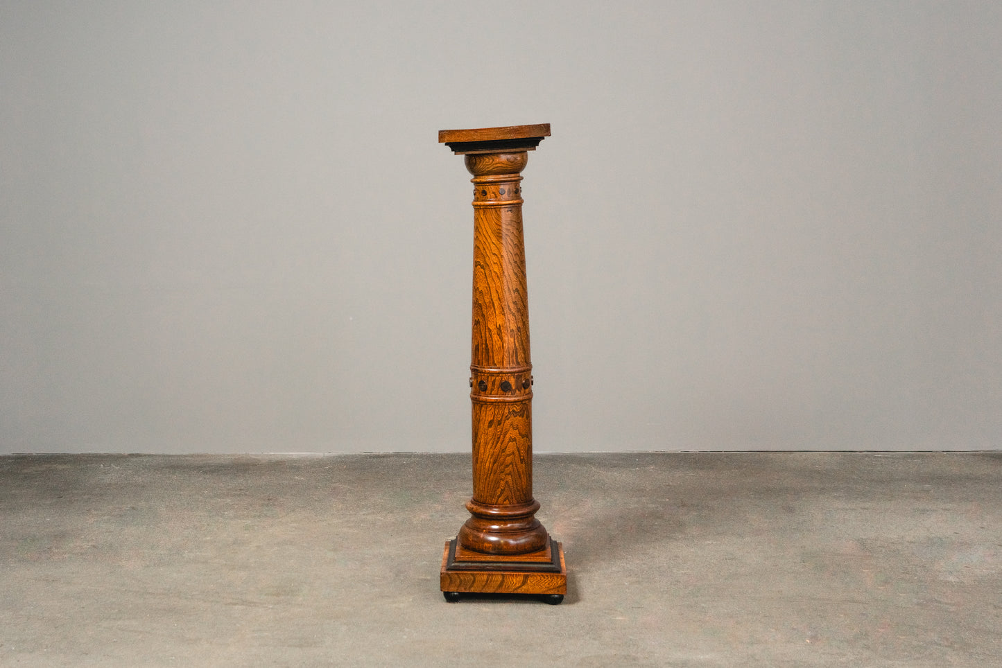 Schöne Antike Blumensäule, erste Hälfte des 20.Jahrhunderts - Dekoration Deko Säule Blumenständer Alt Antik MÖBLINGER