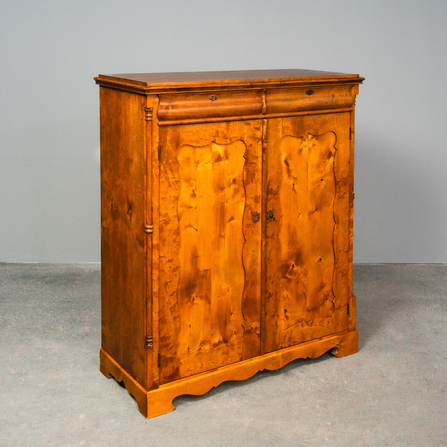 Schöne Kommode im Biedermeier Stil, zweite Hälfte des 19.Jahrhunderts - Schrank Regal Anrichte Alt Antik MÖBLINGER