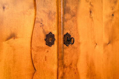 Schöne Kommode im Biedermeier Stil, zweite Hälfte des 19.Jahrhunderts - Schrank Regal Anrichte Alt Antik MÖBLINGER