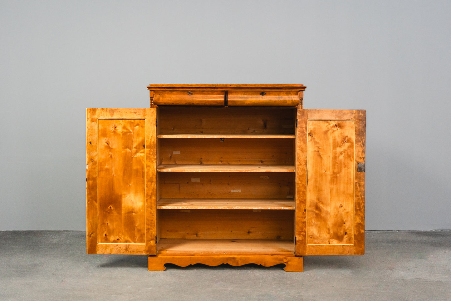 Schöne Kommode im Biedermeier Stil, zweite Hälfte des 19.Jahrhunderts - Schrank Regal Anrichte Alt Antik MÖBLINGER