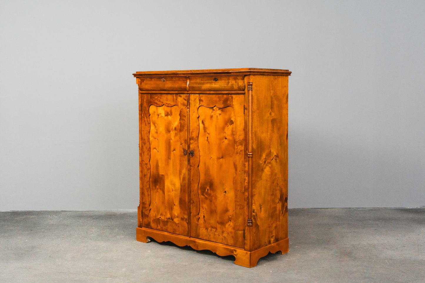 Schöne Kommode im Biedermeier Stil, zweite Hälfte des 19.Jahrhunderts - Schrank Regal Anrichte Alt Antik MÖBLINGER