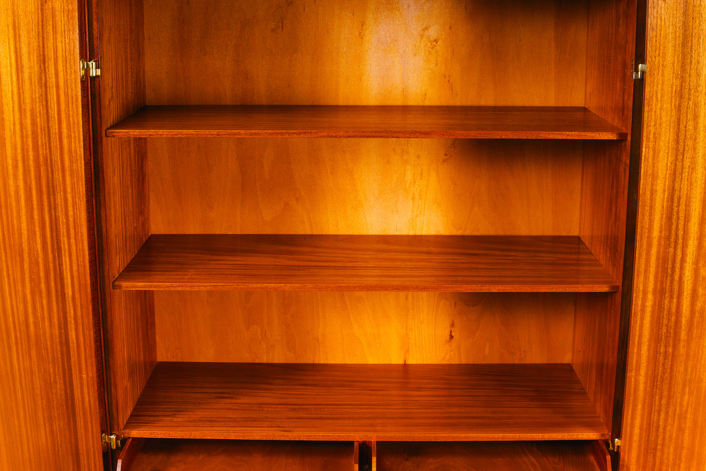 Stilvolles Vintage Highboard