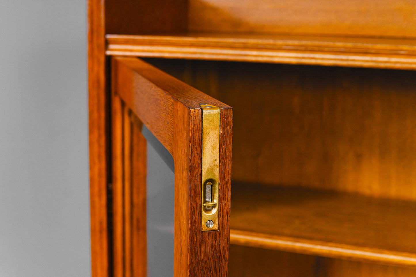 Wunderschöner Jugendstil Bücherschrank