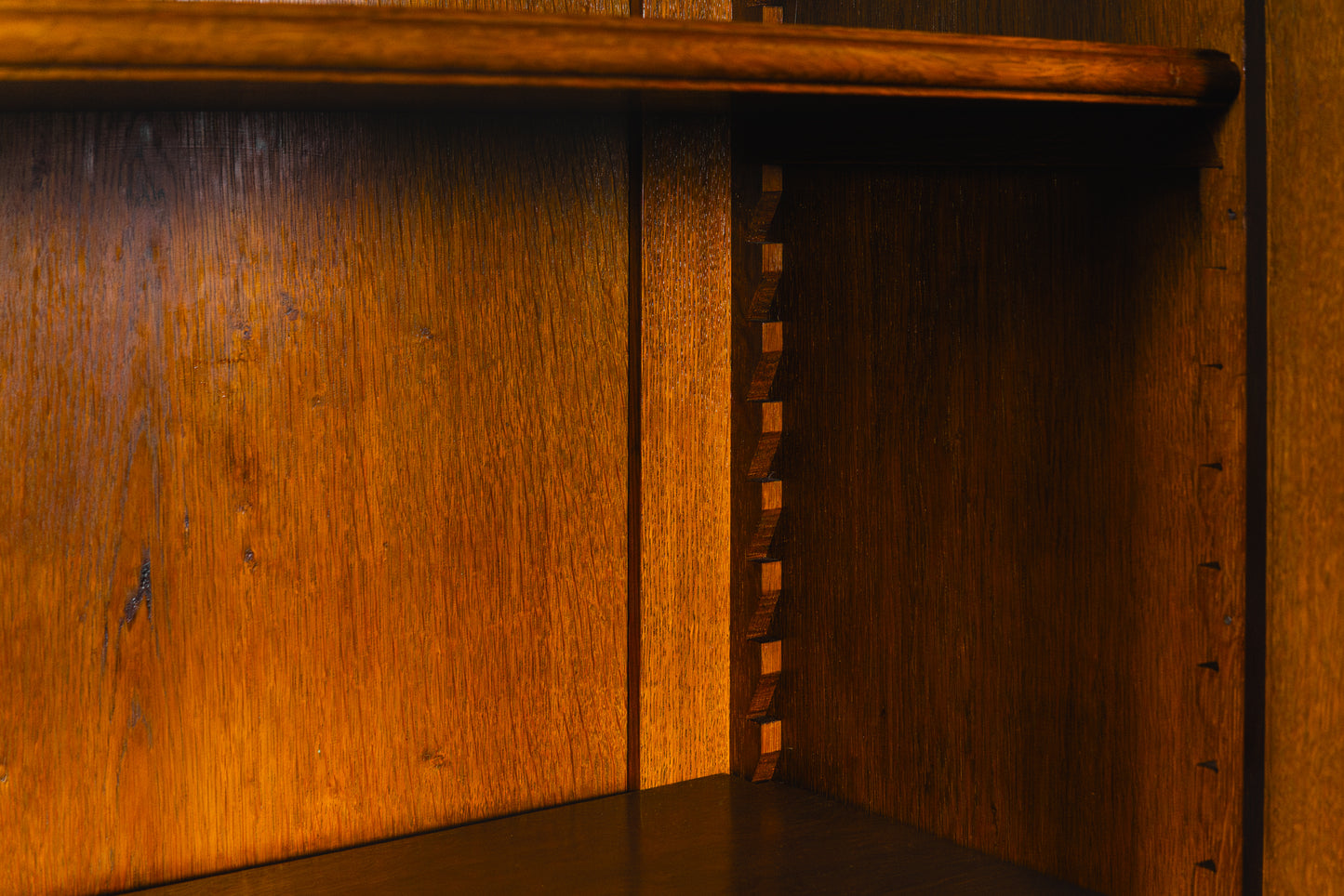 Wunderschöner Jugendstil Bücherschrank