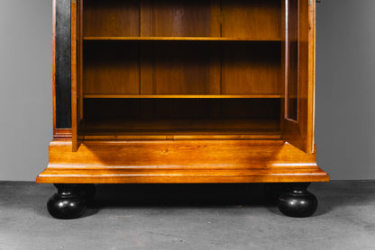 Wäscheschrank im Barockstil