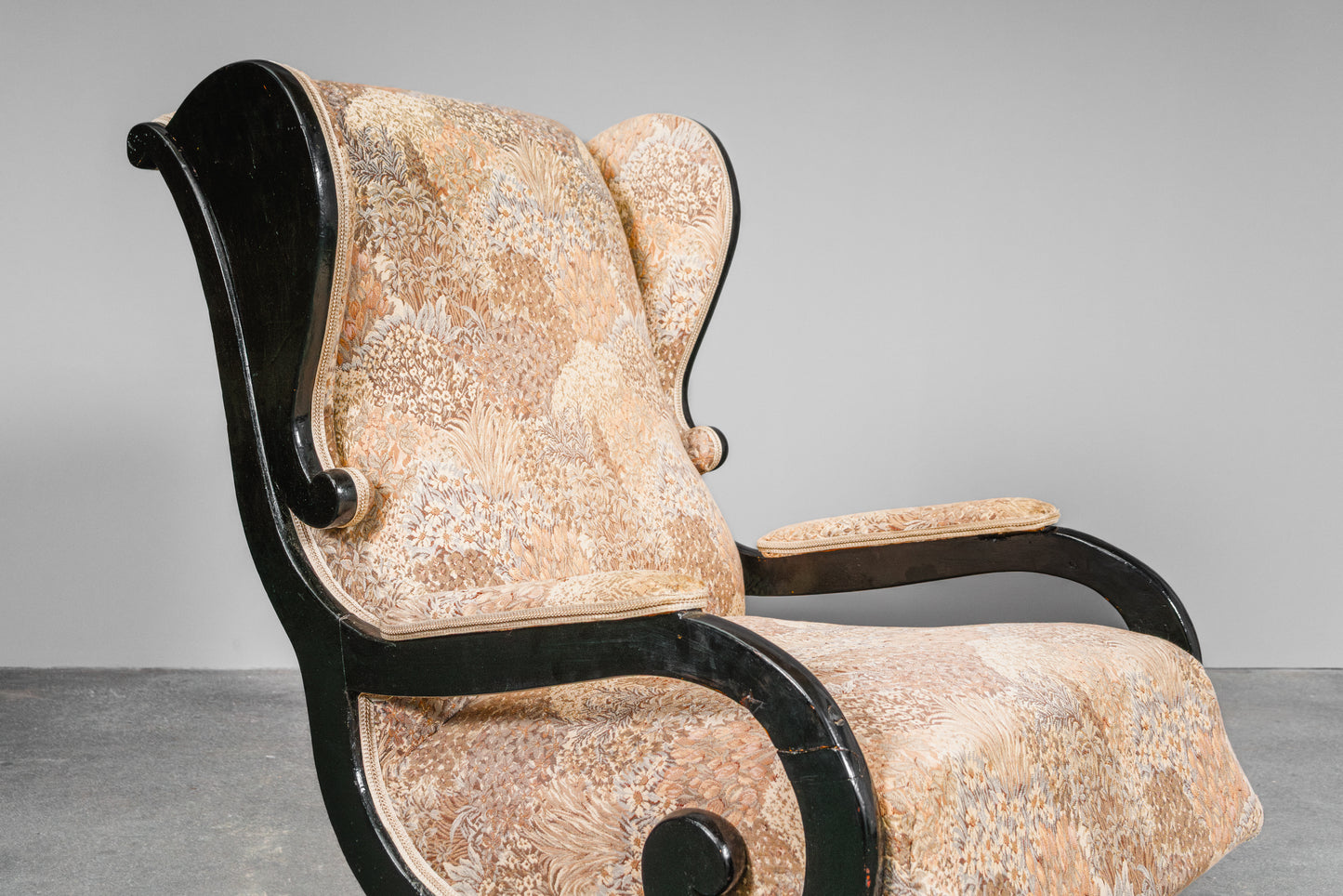 Schöner Biedermeier Ohrensessel