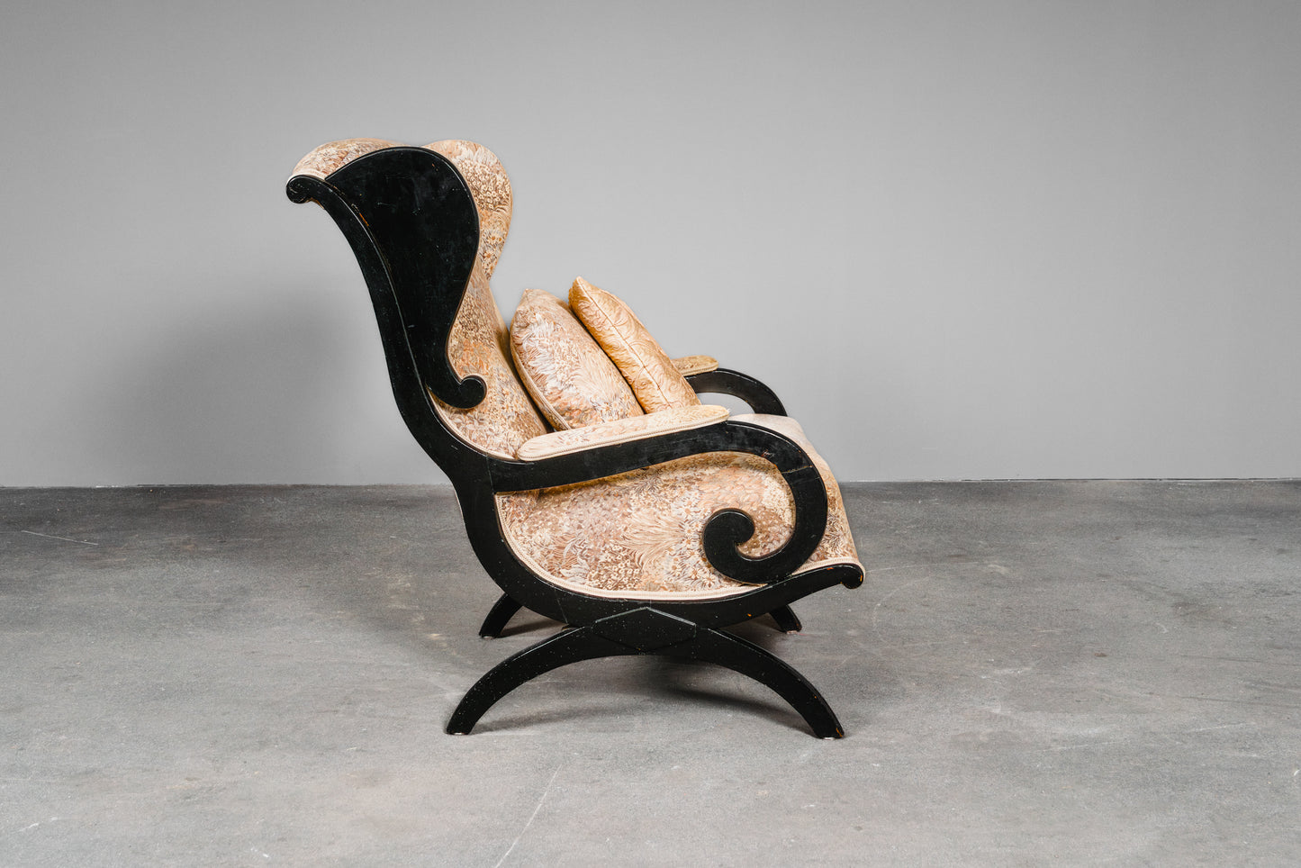 Schöner Biedermeier Ohrensessel