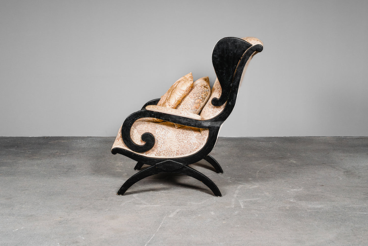 Schöner Biedermeier Ohrensessel