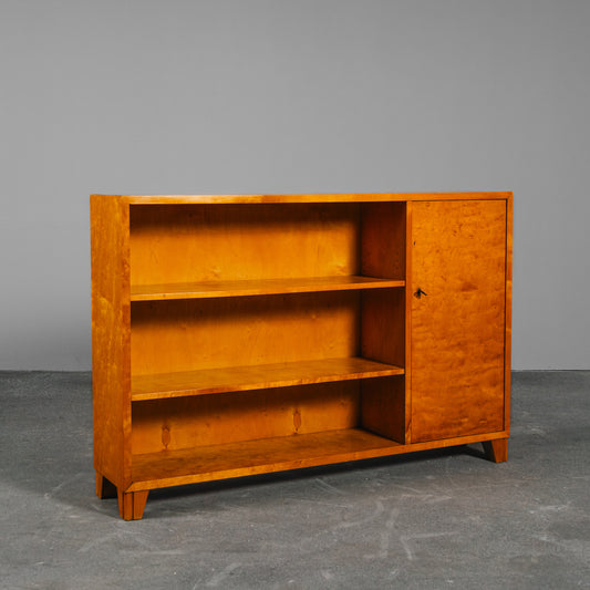 Stilvolles Mid-Century Bücherregal