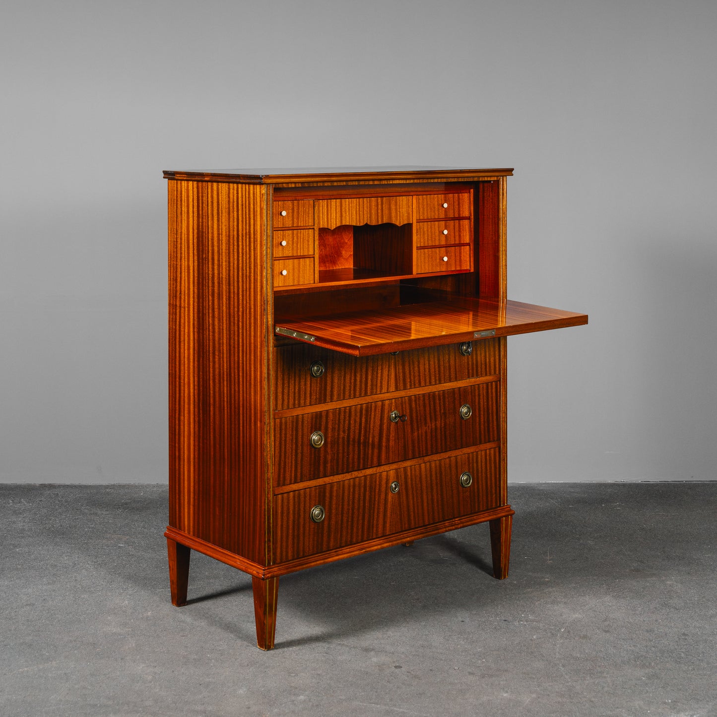 Sekretär im Biedermeier Stil