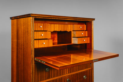 Sekretär im Biedermeier Stil