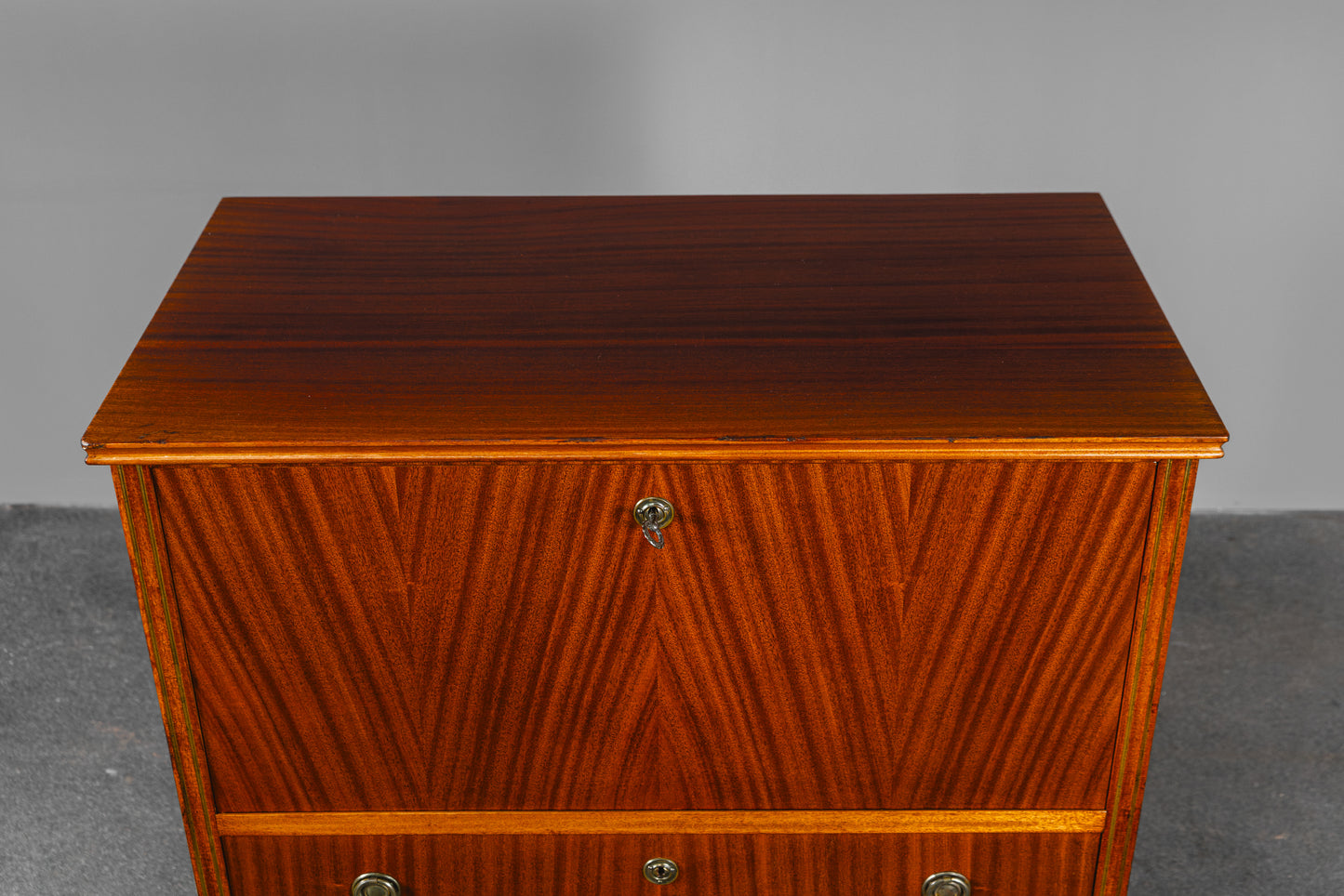 Sekretär im Biedermeier Stil