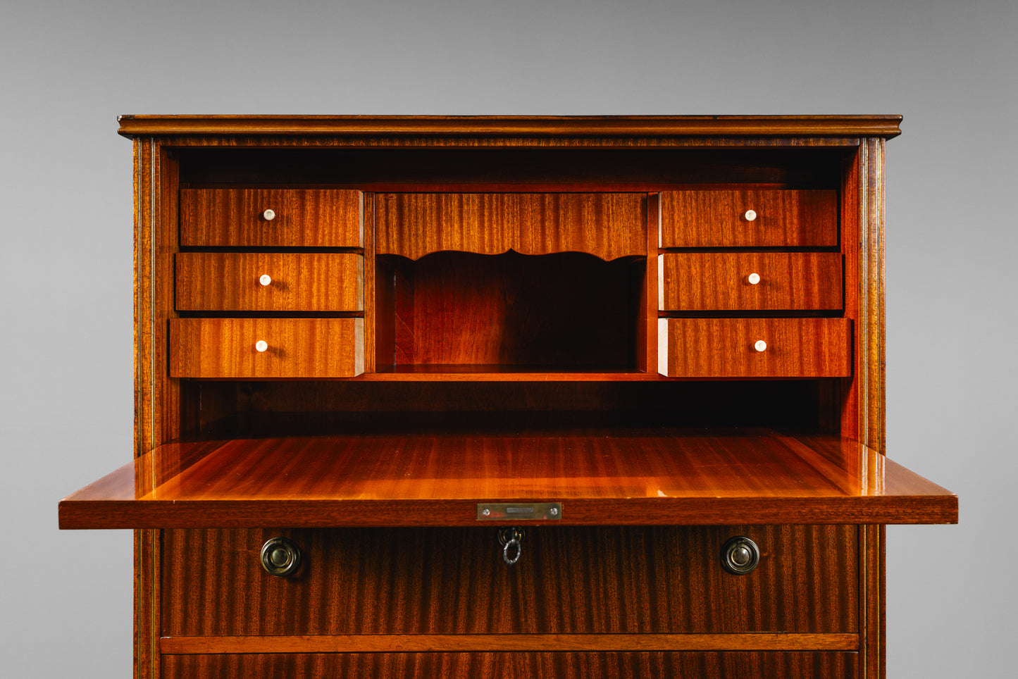 Sekretär im Biedermeier Stil