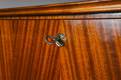Sekretär im Biedermeier Stil