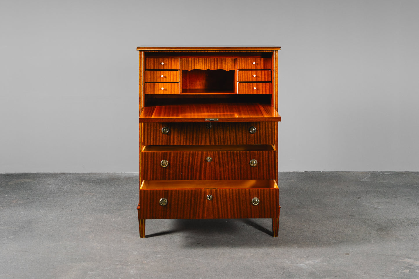 Sekretär im Biedermeier Stil