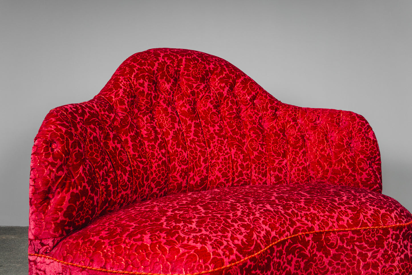 Umwerfendes Antikes Sofa