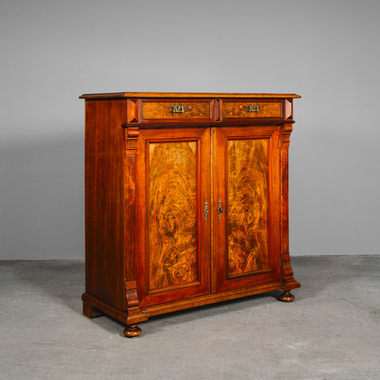 Praktische Gründerzeit Kommode