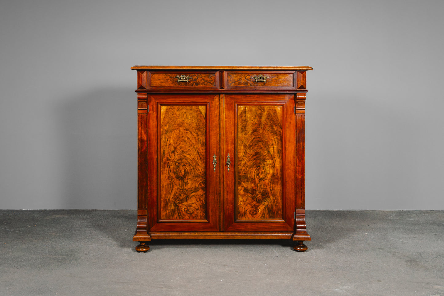 Praktische Gründerzeit Kommode