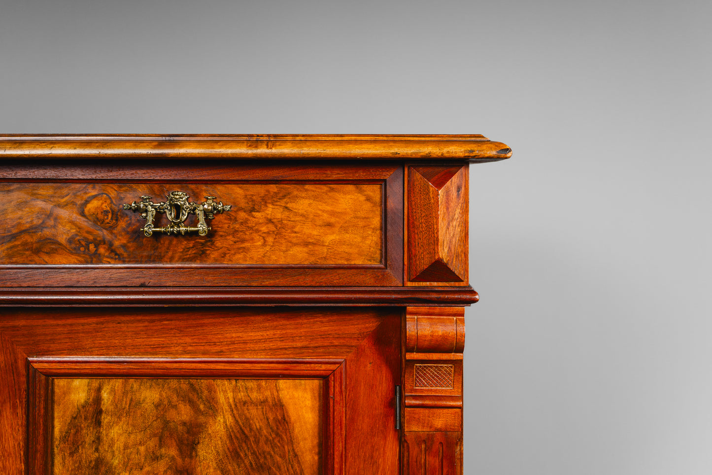 Praktische Gründerzeit Kommode