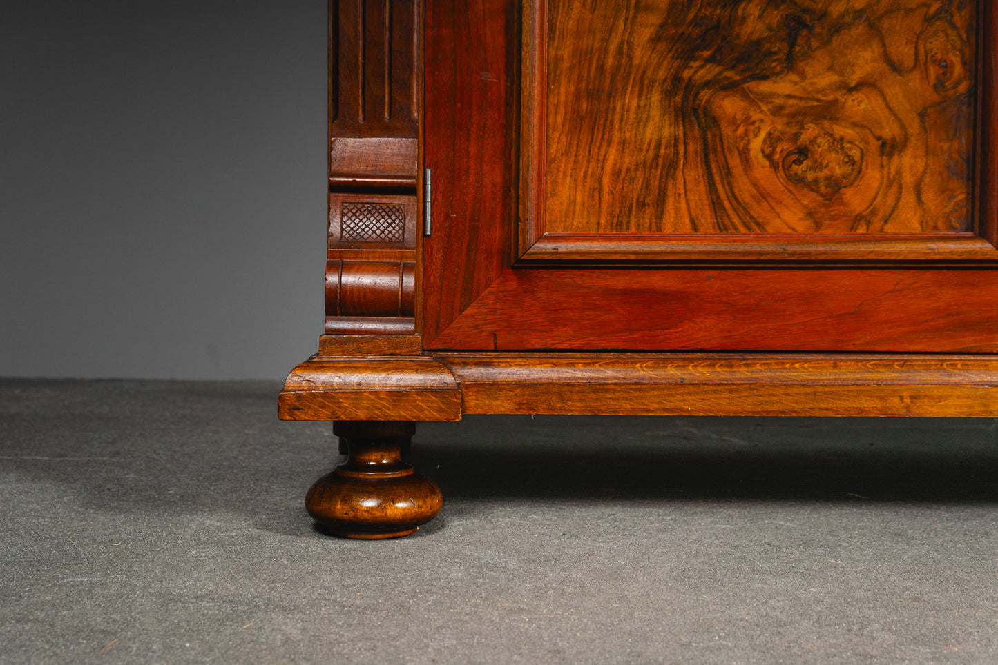 Praktische Gründerzeit Kommode