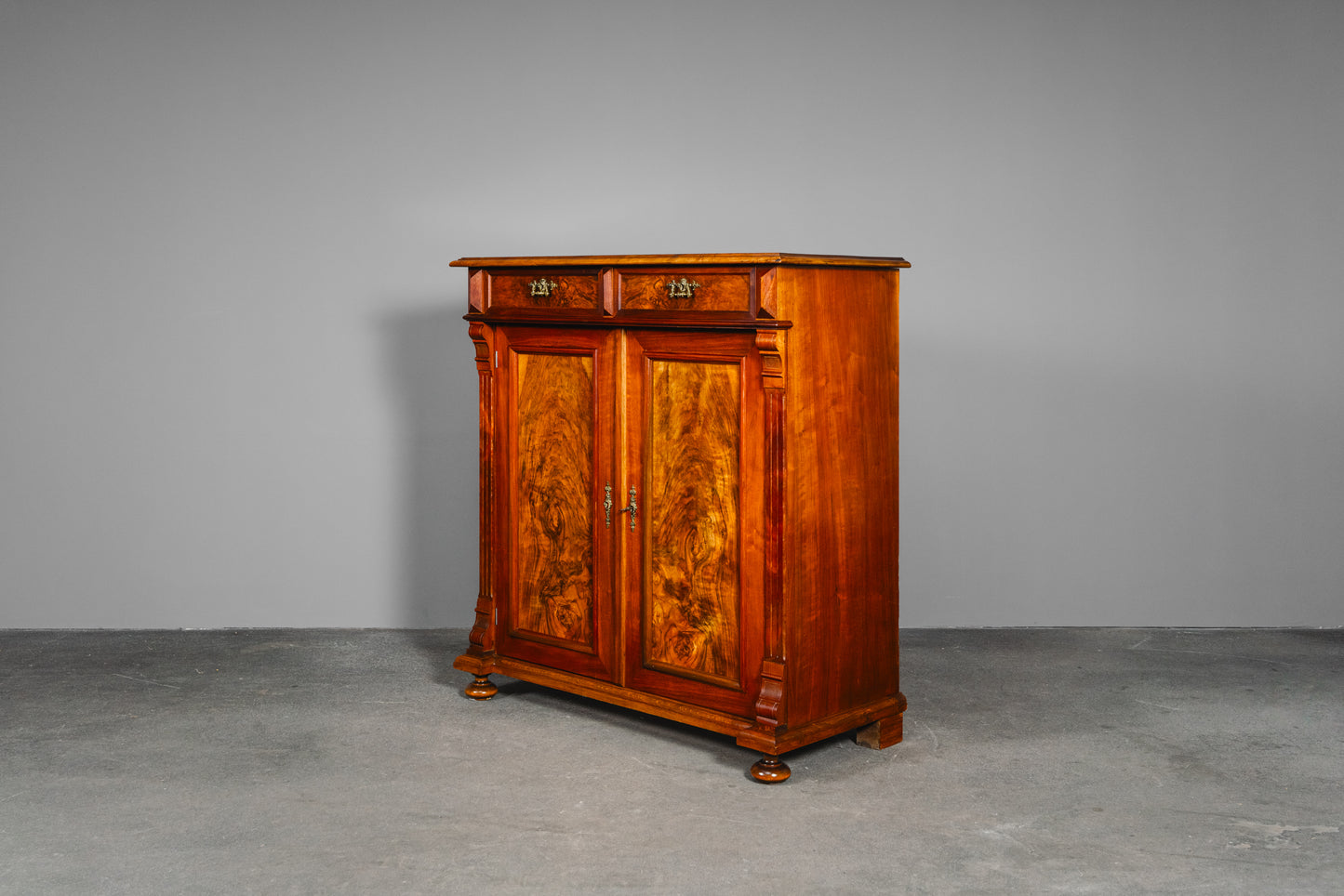 Praktische Gründerzeit Kommode