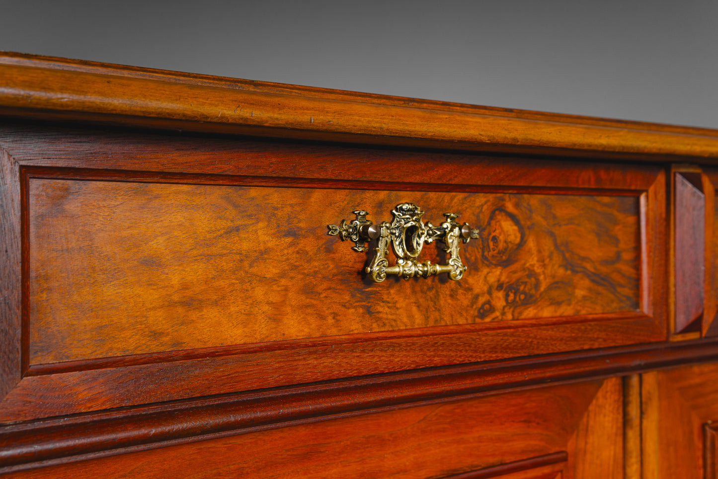 Praktische Gründerzeit Kommode