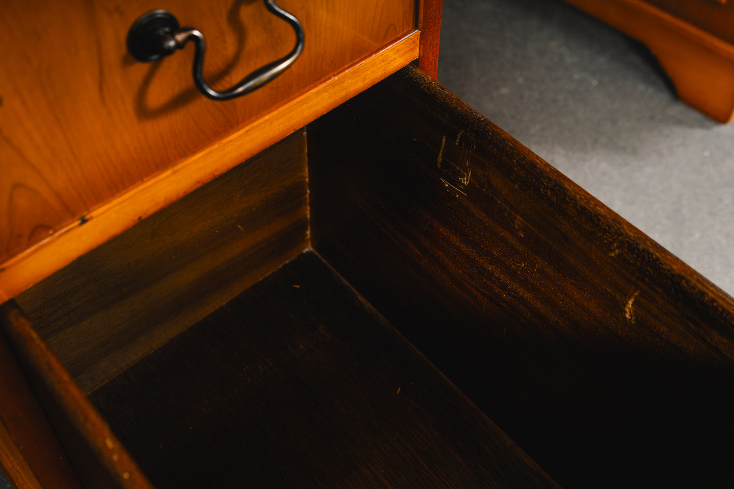 Schreibtisch im Englischen Stil