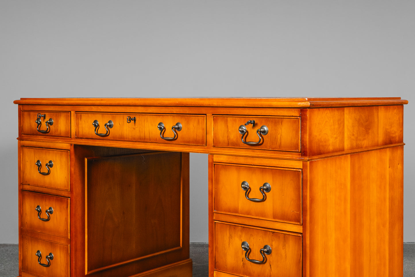 Schreibtisch im Englischen Stil