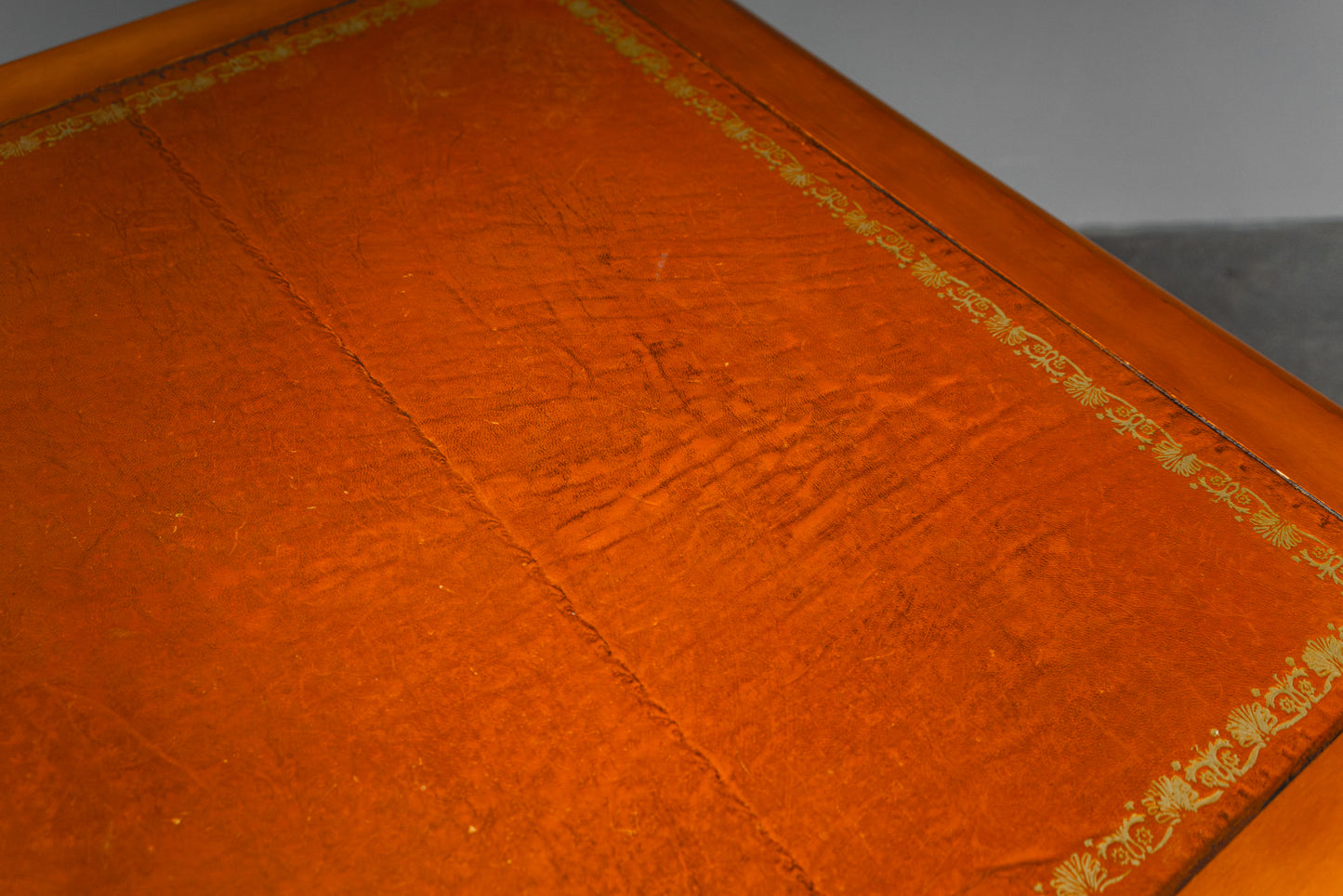 Schreibtisch im Englischen Stil